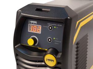 Фото 8 - Аппарат инверторный  КЕДР UltraARC-209 (220В, 10-200А).